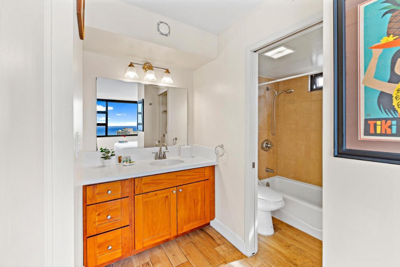 Waikiki Banyan 1Br With Great Ocean Views, Steps To Beach & Parking! Honolulu Exterior foto