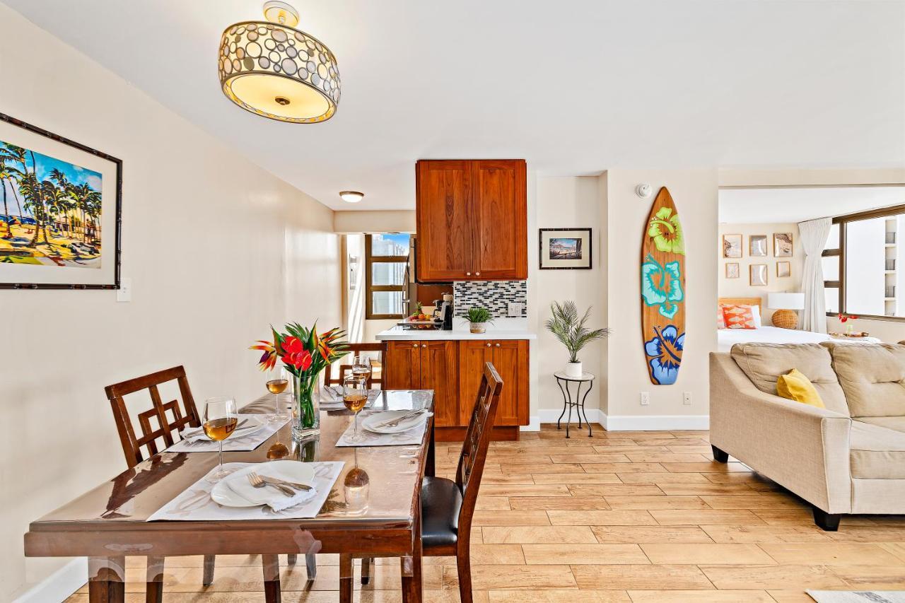 Waikiki Banyan 1Br With Great Ocean Views, Steps To Beach & Parking! Honolulu Exterior foto